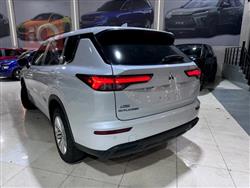 ميتسوبيشي اوتلاندر